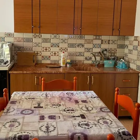 In Velipoje, Albania Apartmán *